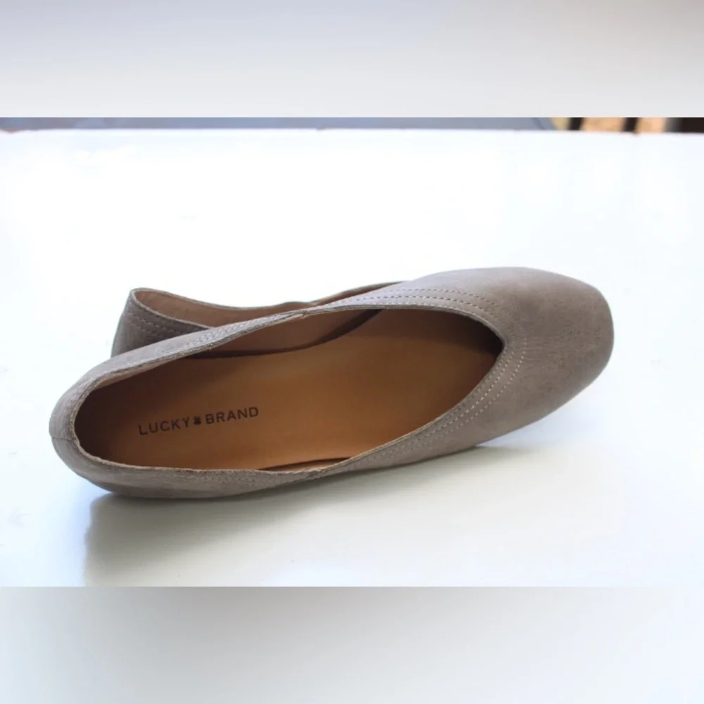 Lucky brand flats
